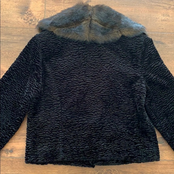 Short Black Faux Fur Jacket with Brooch - Picture 4 of 7